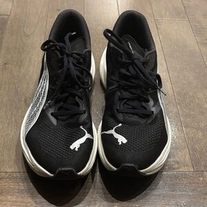 Mens Puma Deviate NITRO 3 (size 10)